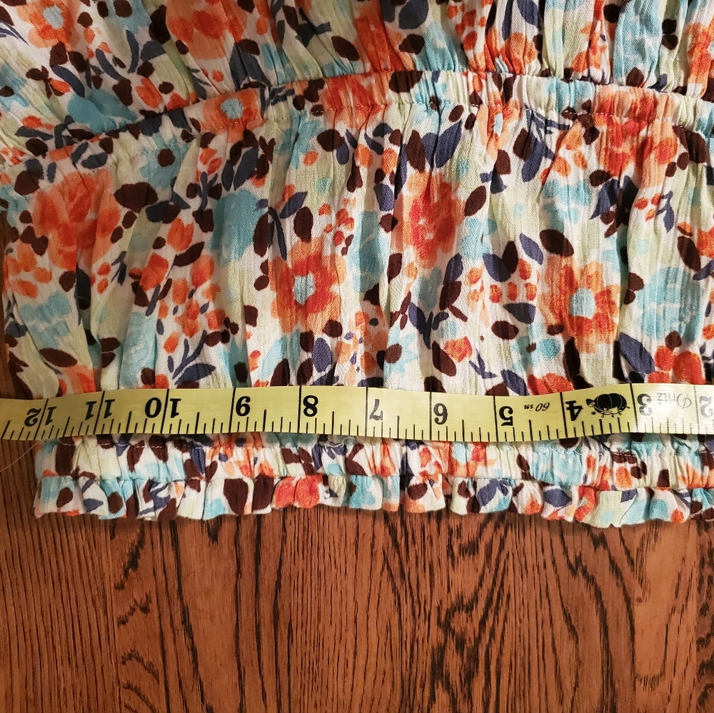 O'Neill strapless peplum top. Size XS. NWT - Picture 3 of 4